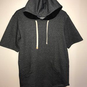 SLEEVELESS HOODIE